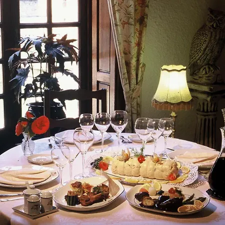 Hotel Logis Du Grand Duc Restaurant Gincla