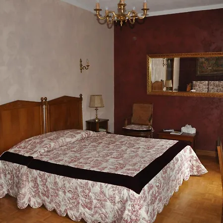 Logis Du Grand Duc Restaurant Hotel 3*