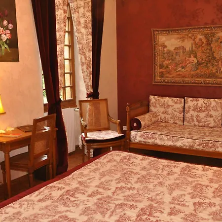 Logis Du Grand Duc Restaurant Hotel Gincla
