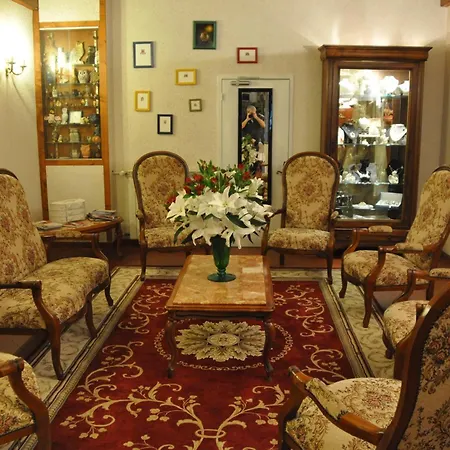 Du Grand Duc 3* Gincla