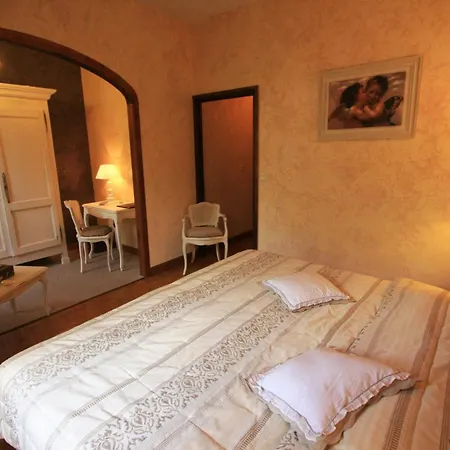 Logis Du Grand Duc Restaurant 3* Gincla
