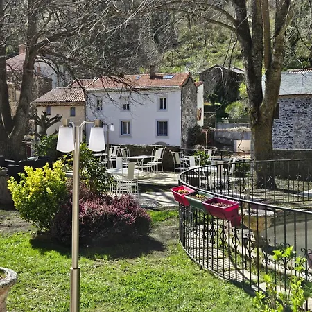 Logis Du Grand Duc Restaurant 3* Gincla