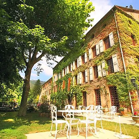 Logis Du Grand Duc Restaurant Otel Gincla