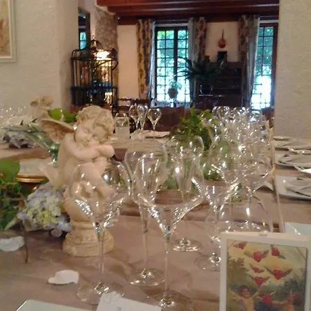 Logis Du Grand Duc Restaurant Gincla