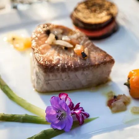 Hotel Logis Du Grand Duc Restaurant Gincla