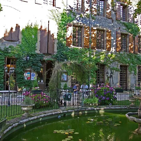 Logis Du Grand Duc Restaurant Gincla