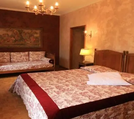 Logis Du Grand Duc Restaurant Hotel 3*