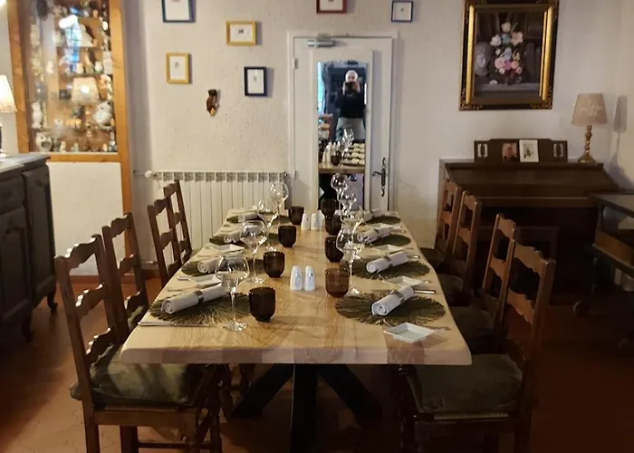 Logis Du Grand Duc Restaurant 3* Gincla