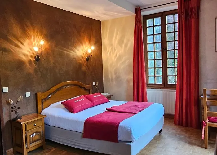 Logis Du Grand Duc Restaurant 3* Gincla