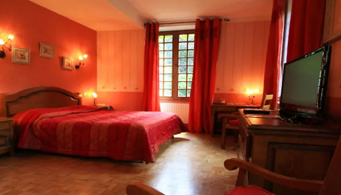 Logis Du Grand Duc Restaurant Gincla